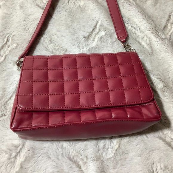liz claiborne quilted red leather purse - Picture 3 of 12